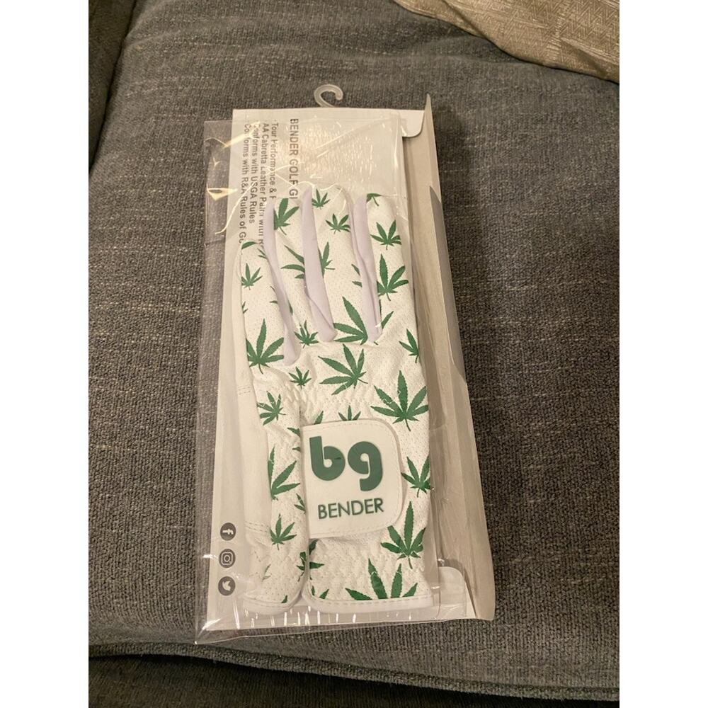 BG Bender Women’s Golf Glove Left Hand Size M NEW